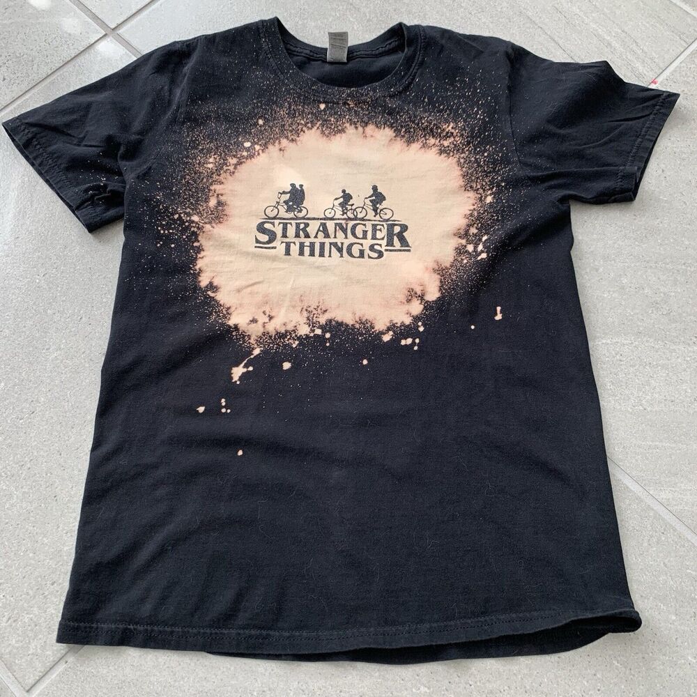Stranger Things Logo Bleach Blot Black T Shirt Size S